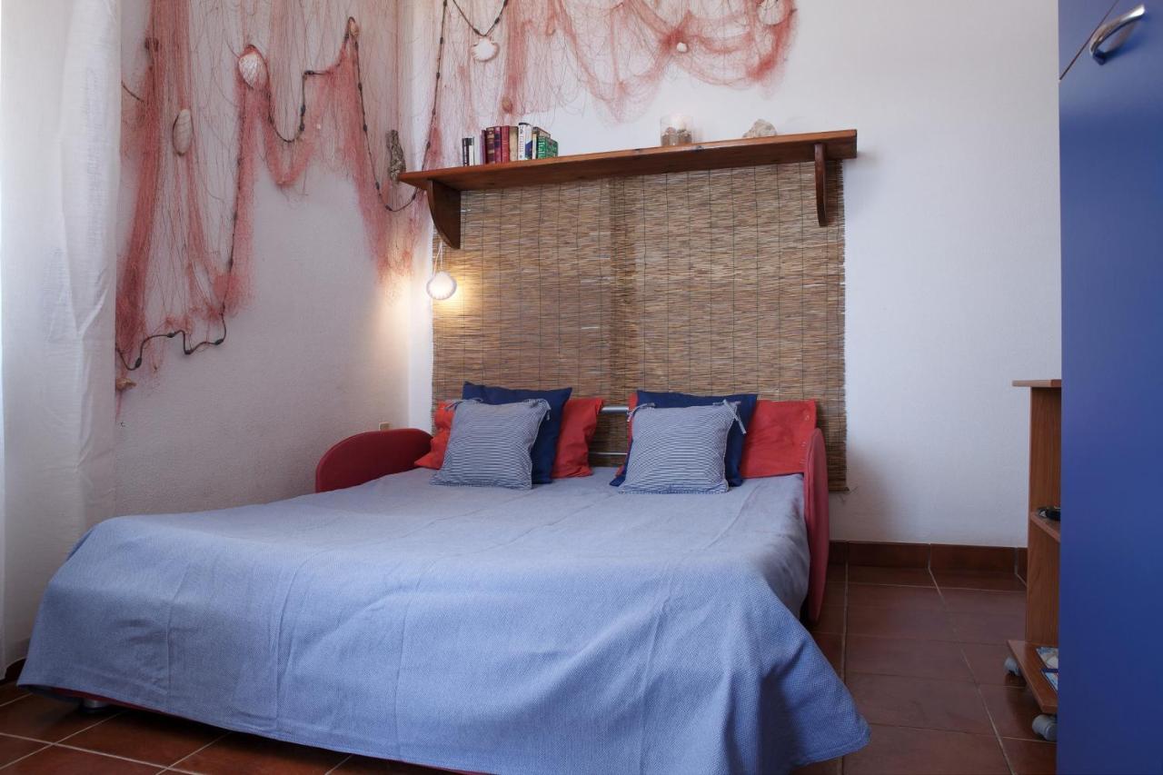 Casa Al Mare Con Splendida Vista Sul Mare Villa Петрозино Екстериор снимка