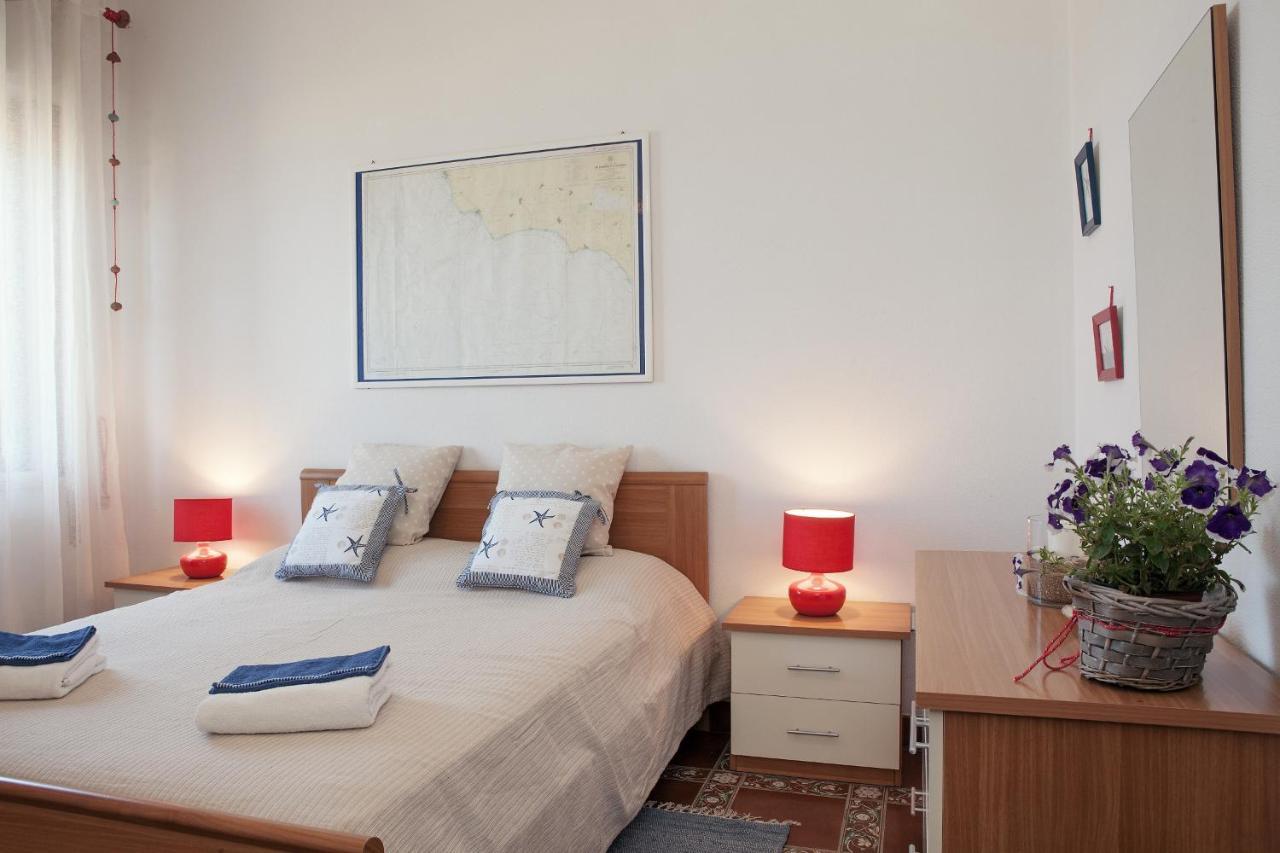 Casa Al Mare Con Splendida Vista Sul Mare Villa Петрозино Екстериор снимка